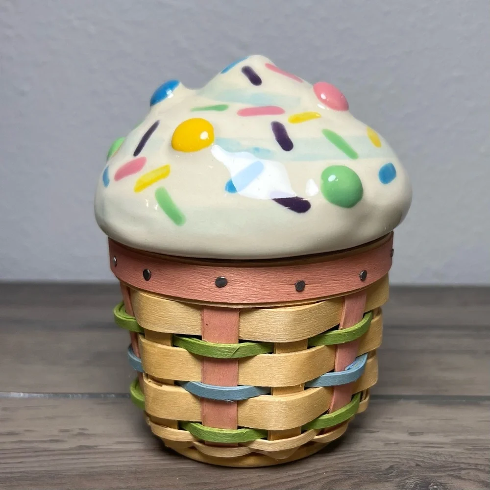 Longaberger Collectors Club Little‎ Cupcake Basket Set 2006 NIB 10th anniversary